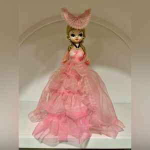 Vintage blonde Bradley pose doll Elegant Pink pretty Dress and Hat made in Korea
